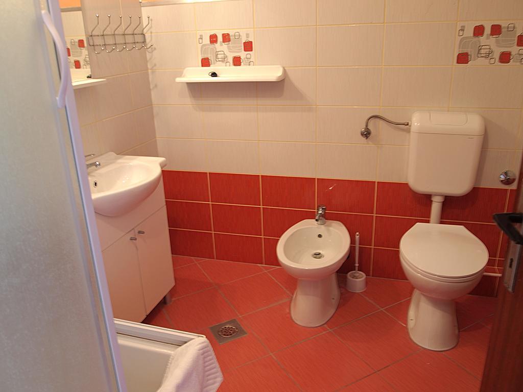 Apartmani Delfin Grebaštica Buitenkant foto