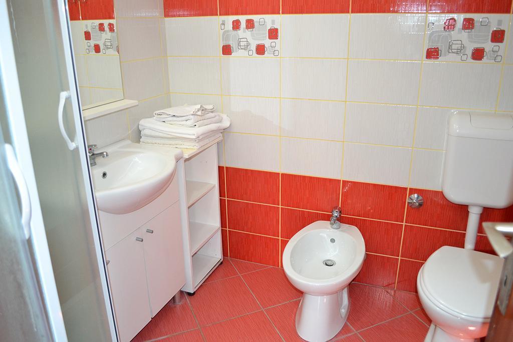 Apartmani Delfin Grebaštica Buitenkant foto