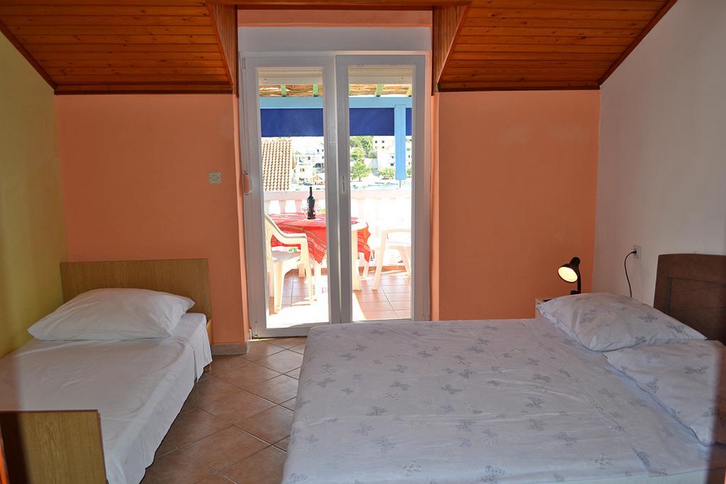 Apartmani Delfin Grebaštica Buitenkant foto