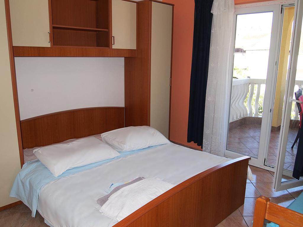 Apartmani Delfin Grebaštica Buitenkant foto