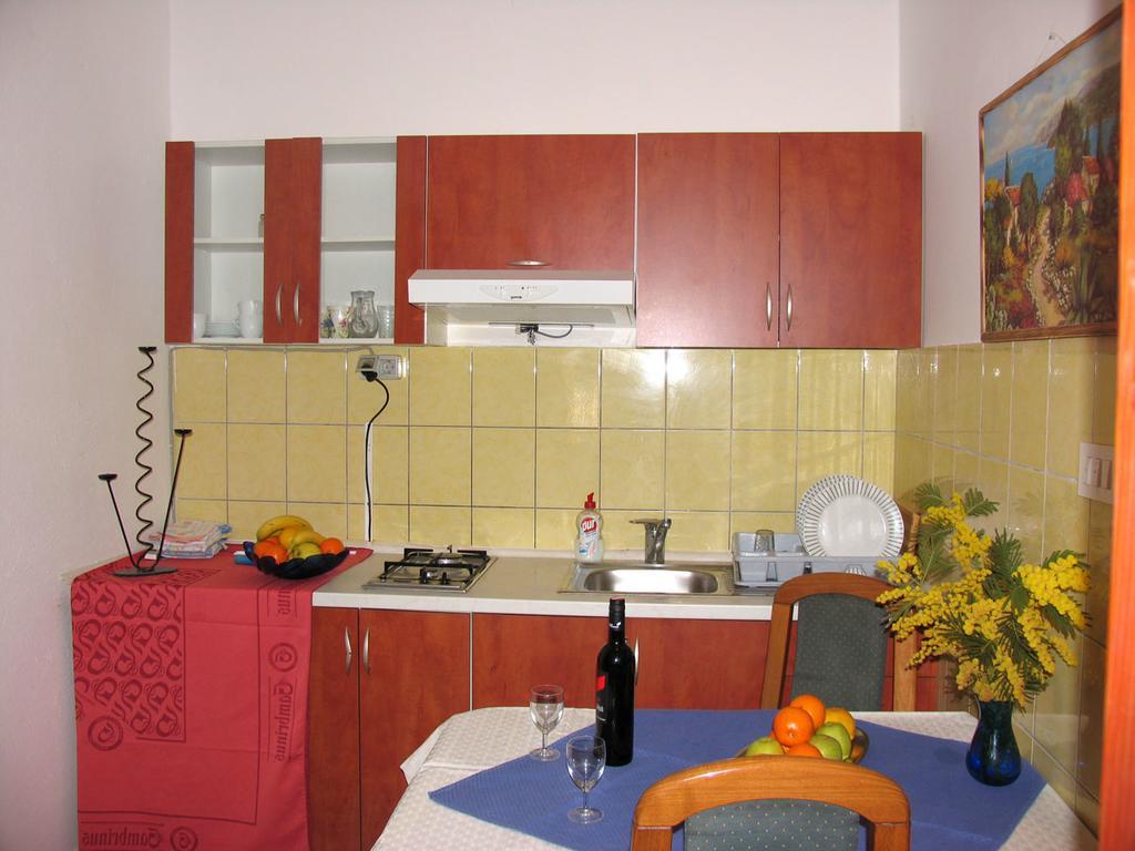 Apartmani Delfin Grebaštica Buitenkant foto